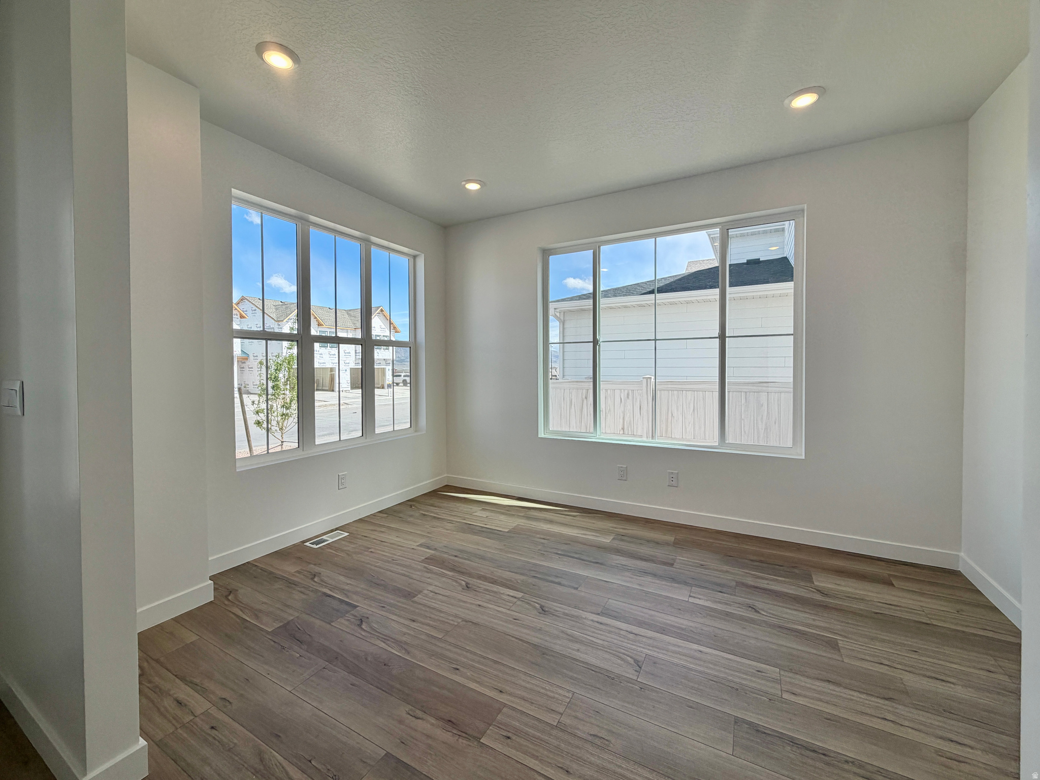 FIREFLY - Residential