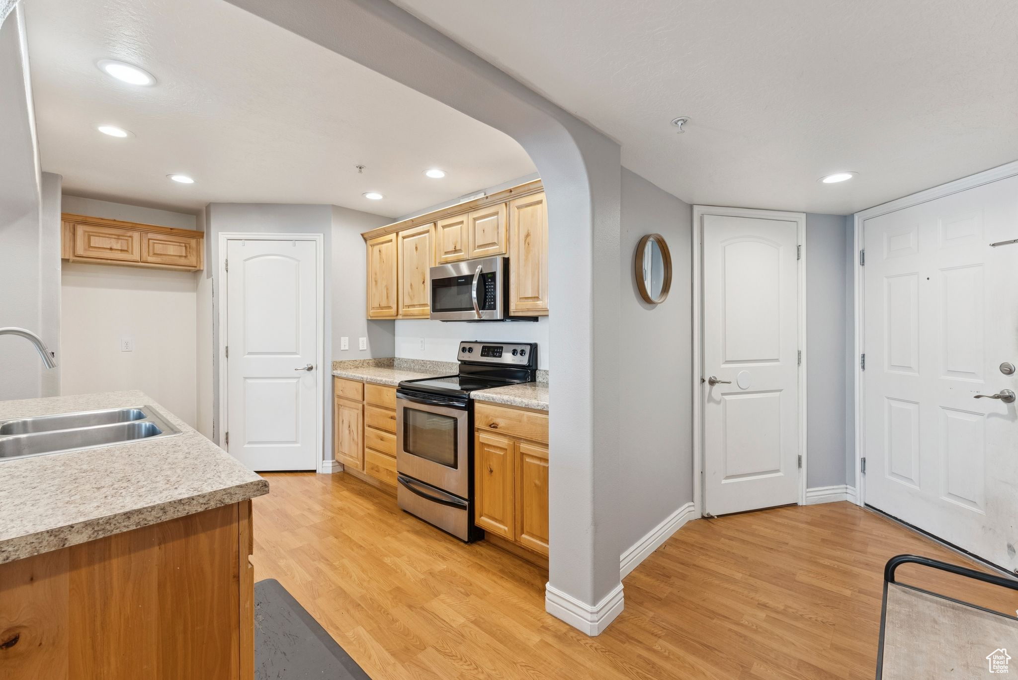 DAYBREAK - Residential