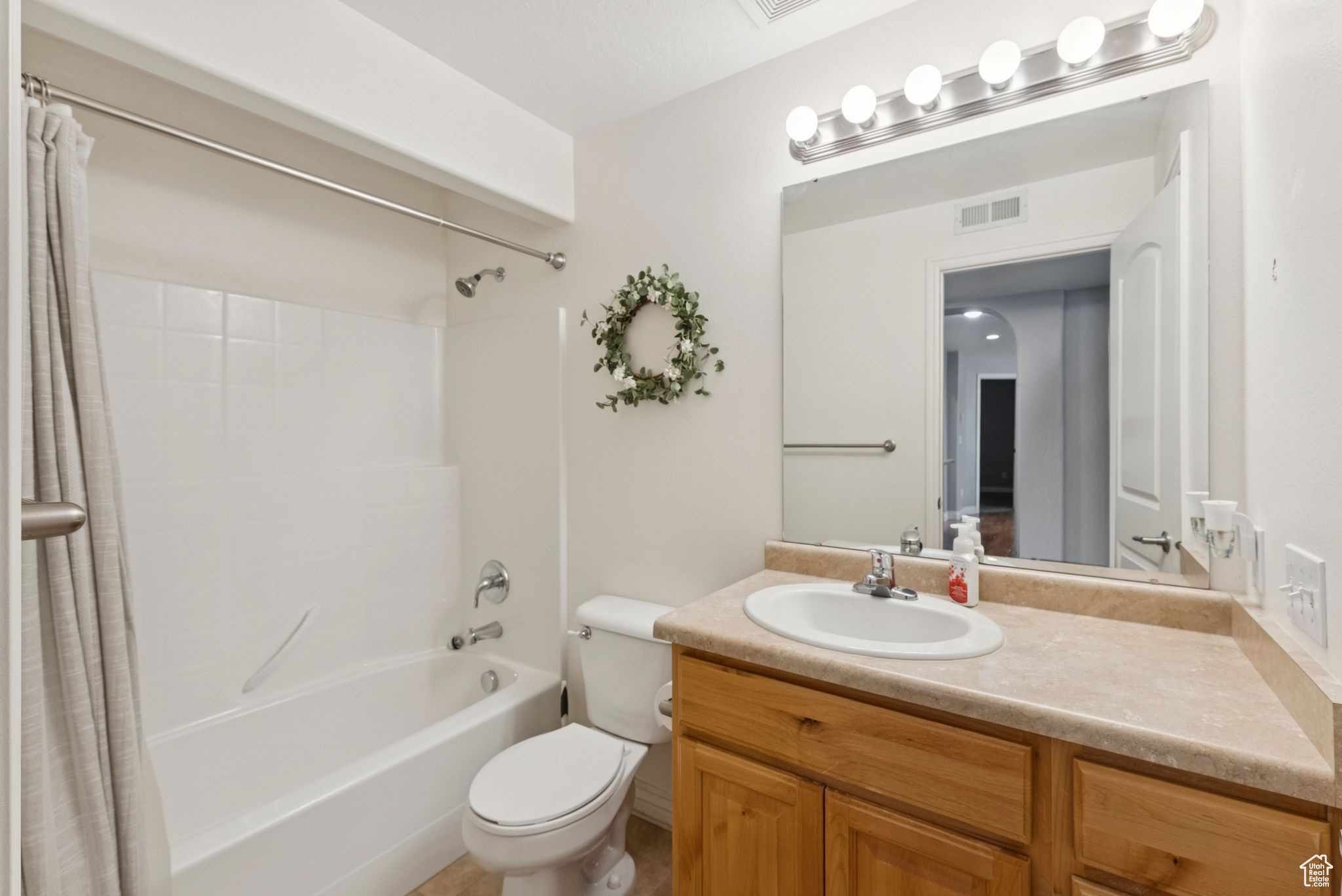 DAYBREAK - Residential