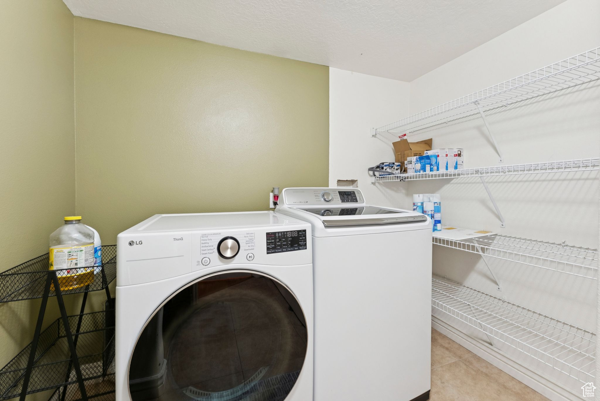 DAYBREAK - Residential