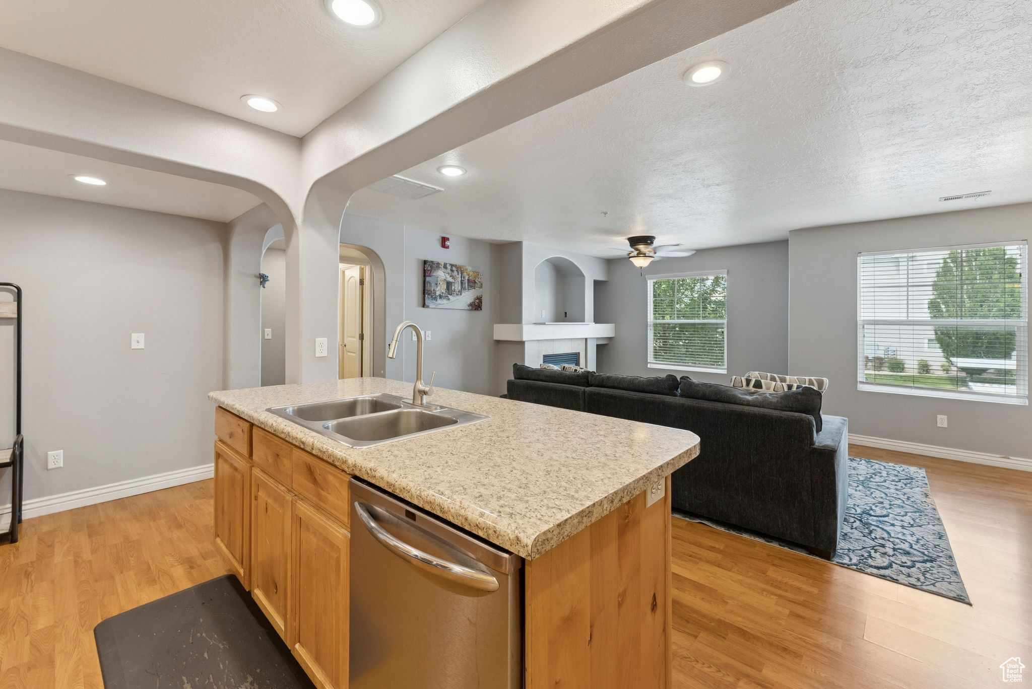 DAYBREAK - Residential