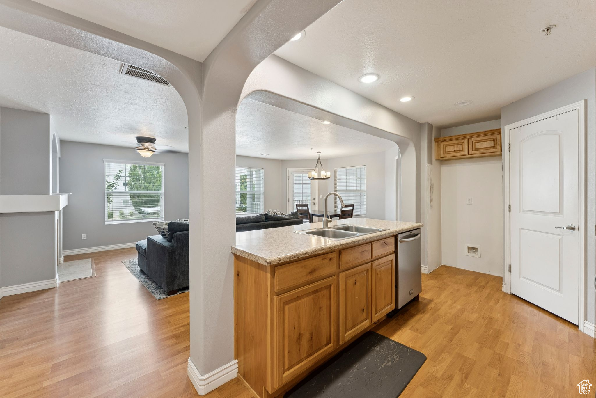 DAYBREAK - Residential