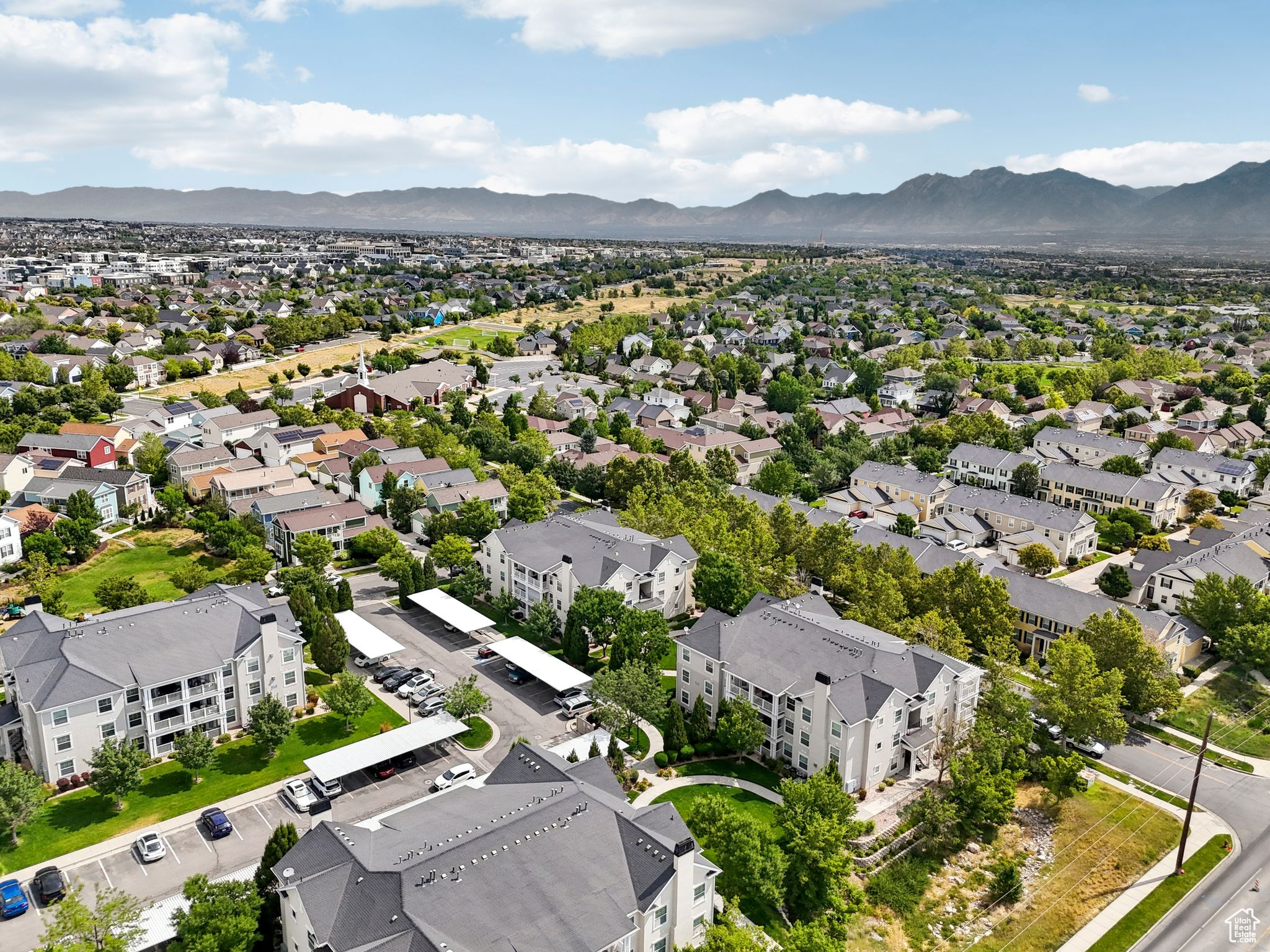 DAYBREAK - Residential