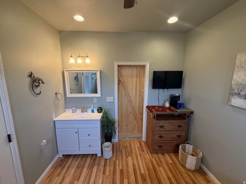Tiny photo for 1432 W MORANE MANOR DR, Saint George, UT 84790 (MLS # 2132735)