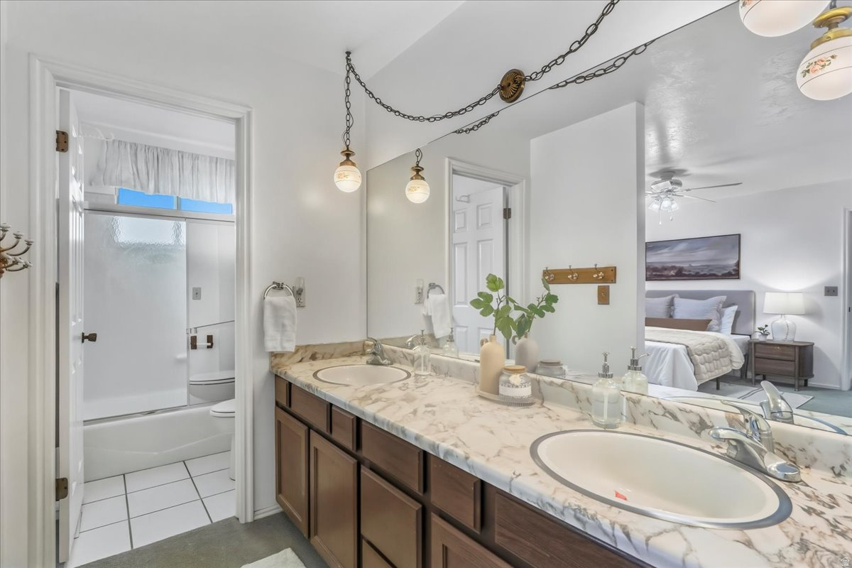 STONE HOLLOW - Residential