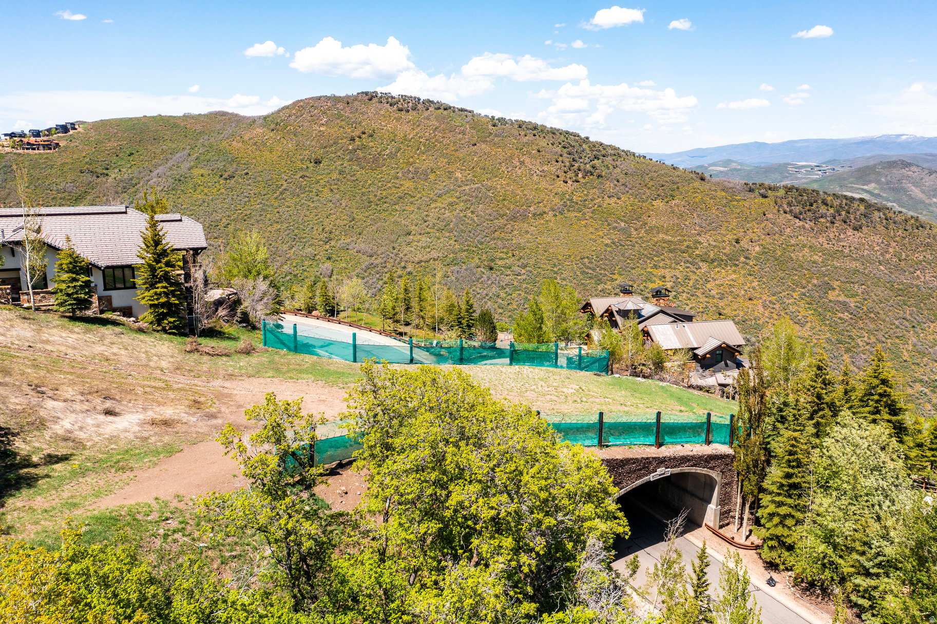 DEER CREST ESTATES - Land