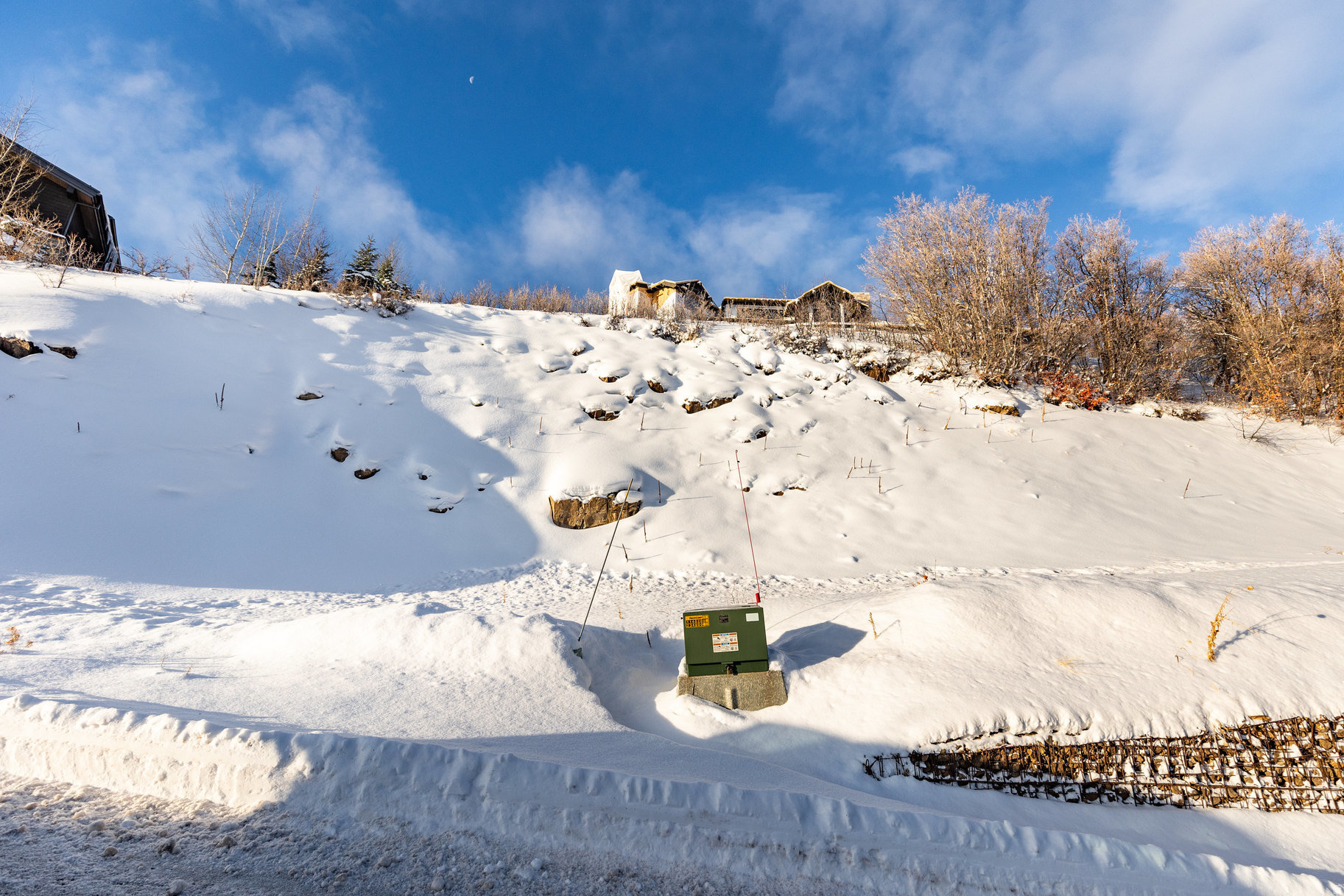 DEER CREST ESTATES - Land