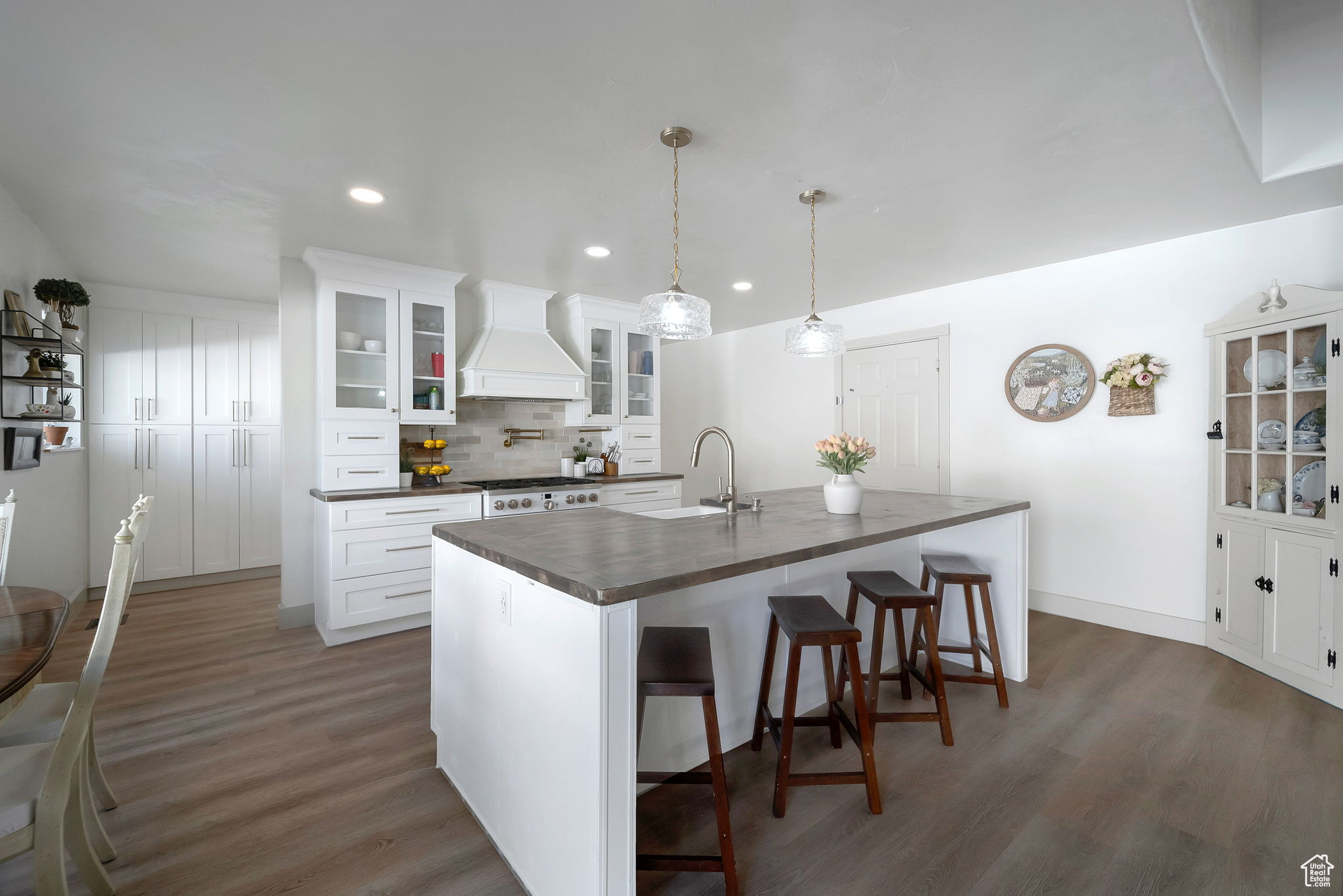 CANYON COVE - Residential