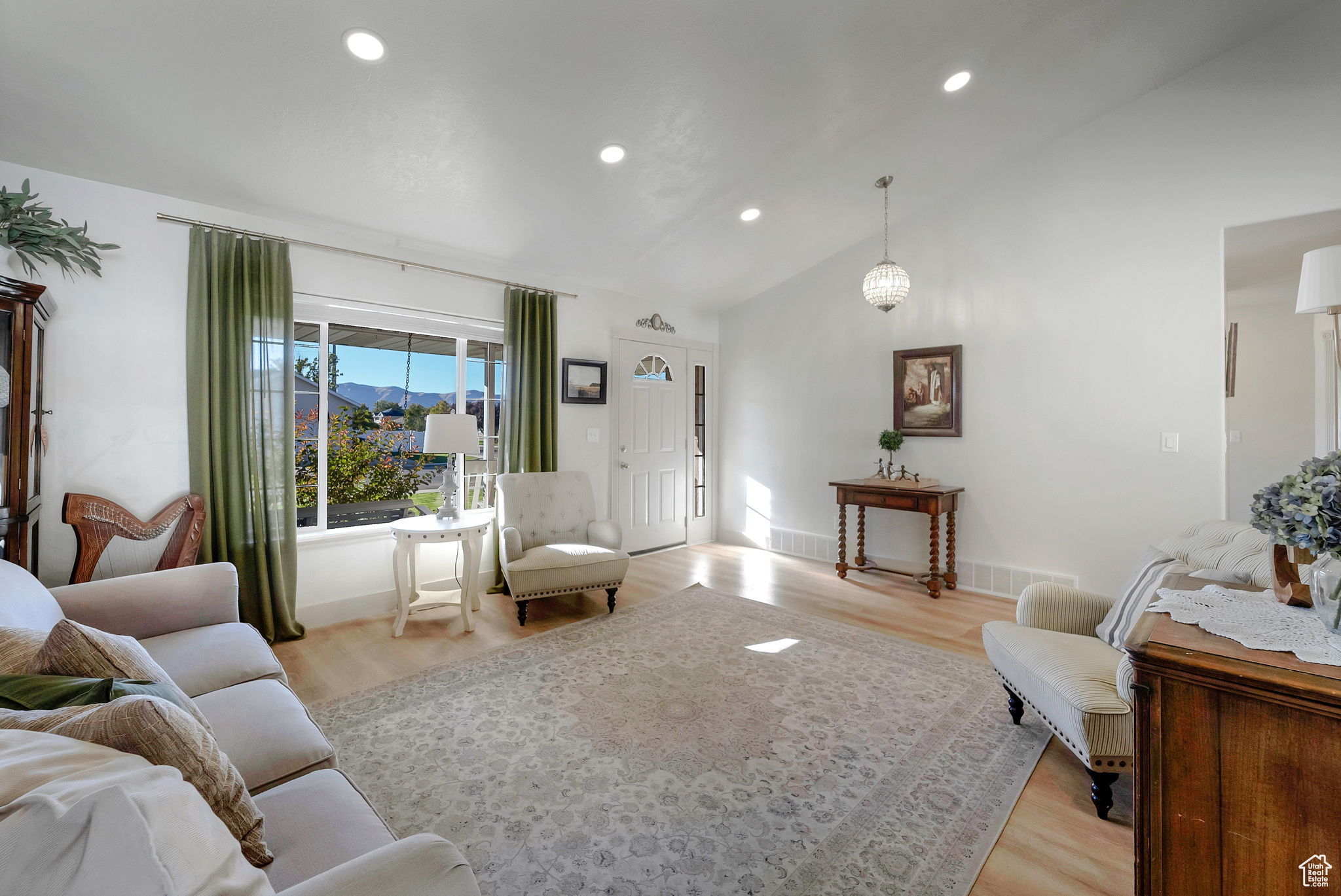 CANYON COVE - Residential