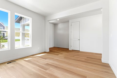 Tiny photo for 1208 W MAHOGANY ST, Saratoga Springs, UT 84045 (MLS # 2160855)
