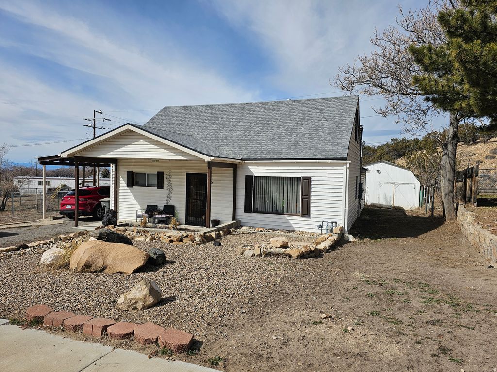 Photo of 365 EDGEHILL DR, Sunnyside, UT 84539 (MLS # 2140105)