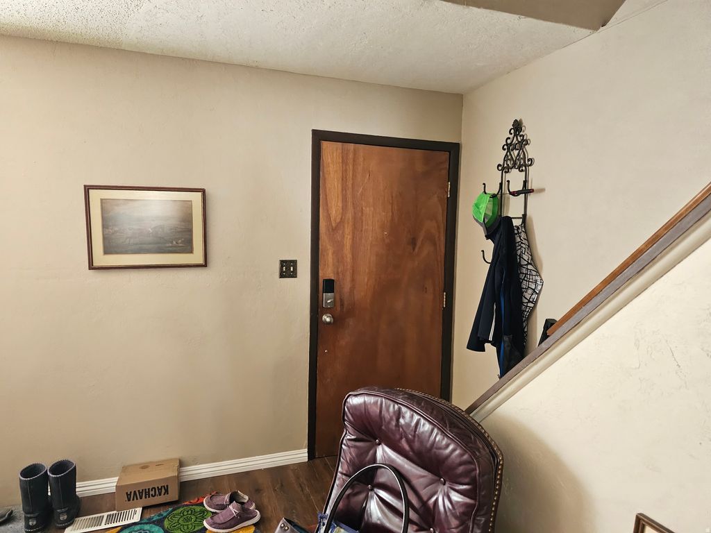 Photo of 365 EDGEHILL DR, Sunnyside, UT 84539 (MLS # 2140105)