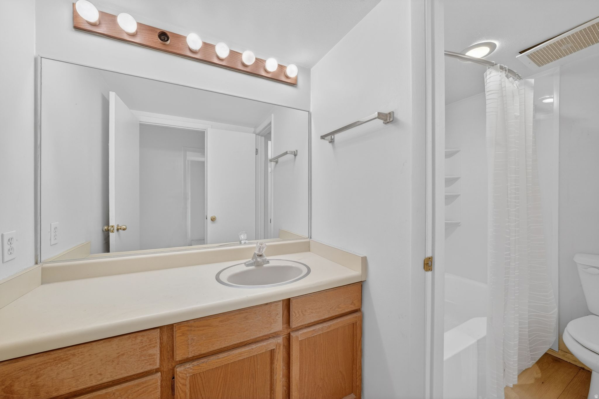 CHATEAU FORET CONDO - Residential