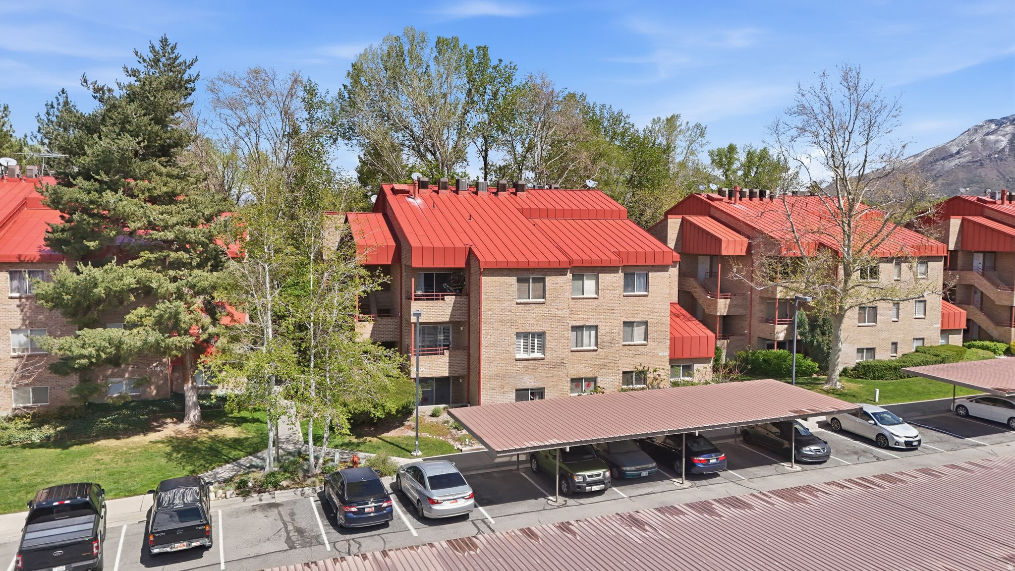 CHATEAU FORET CONDO - Residential