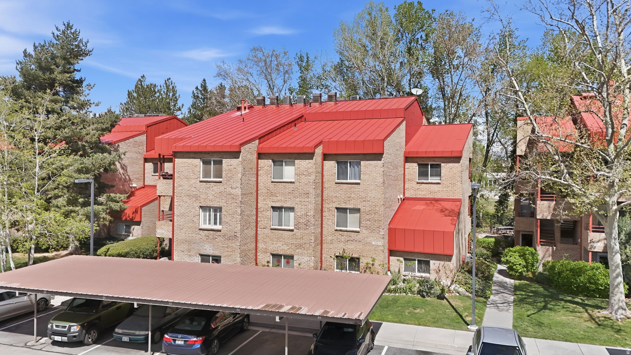 CHATEAU FORET CONDO - Residential