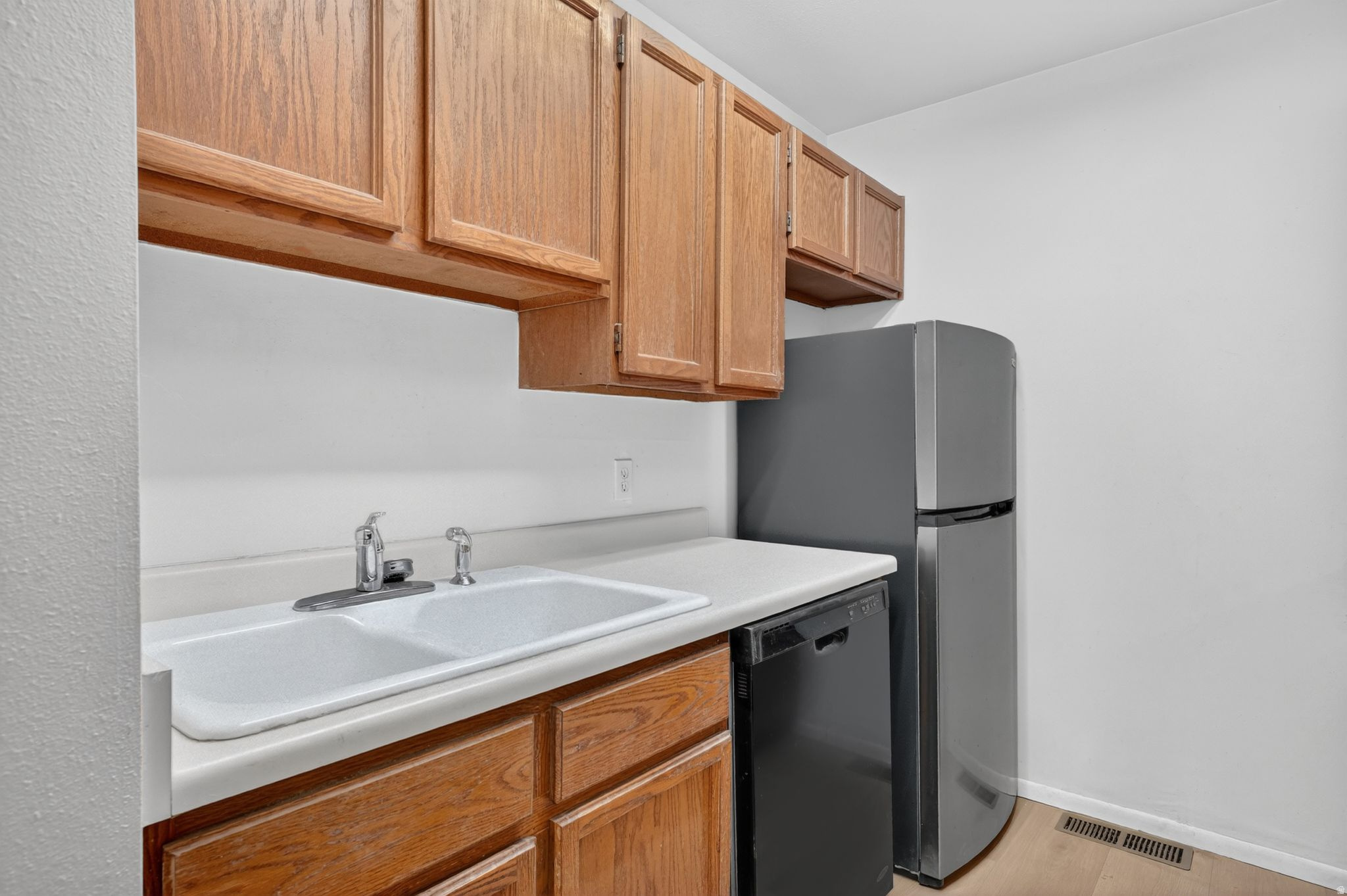 CHATEAU FORET CONDO - Residential