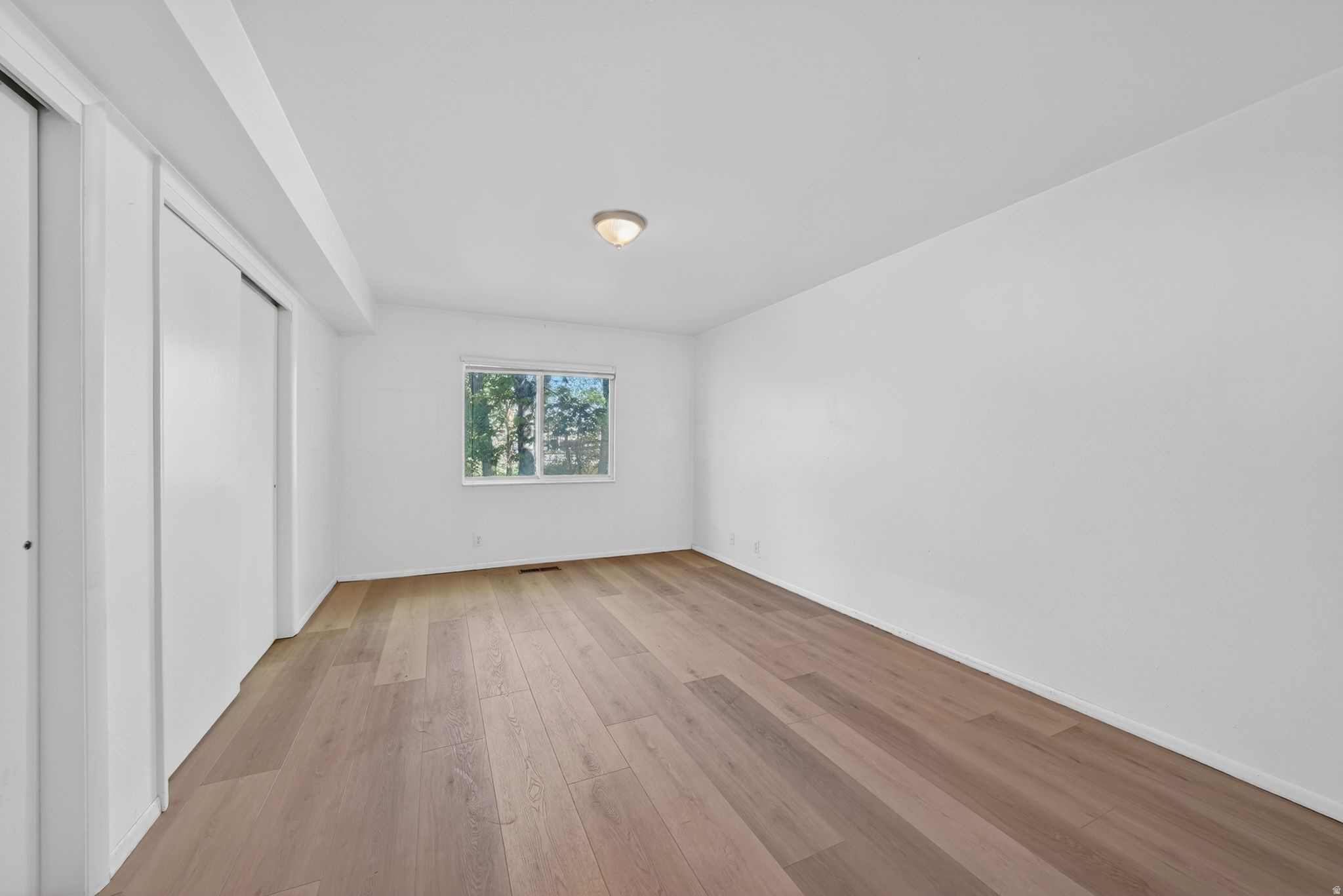 CHATEAU FORET CONDO - Residential