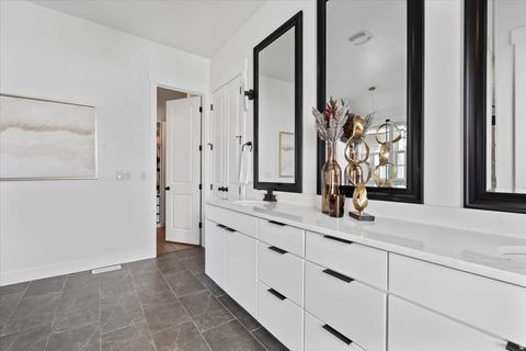 Tiny photo for 11064 S PADDLE BOARD WAY W, South Jordan, UT 84009 (MLS # 2121832)