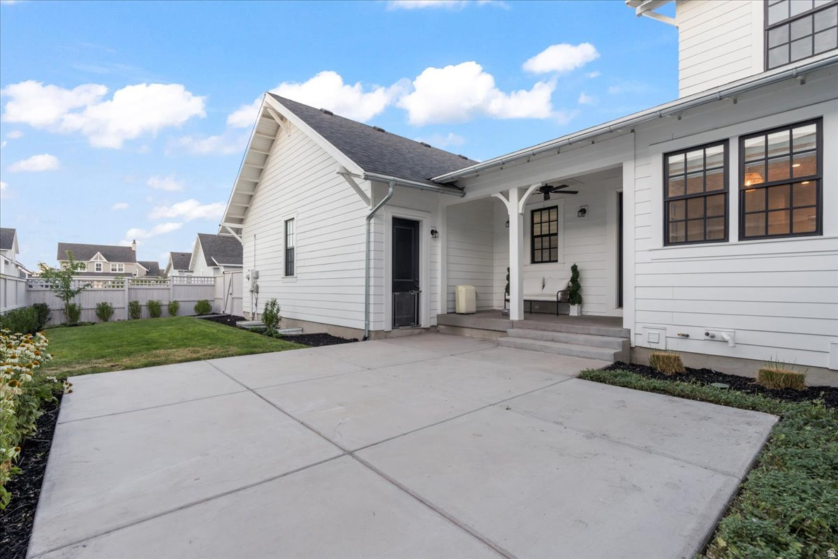 DAYBREAK ISLAND - Residential