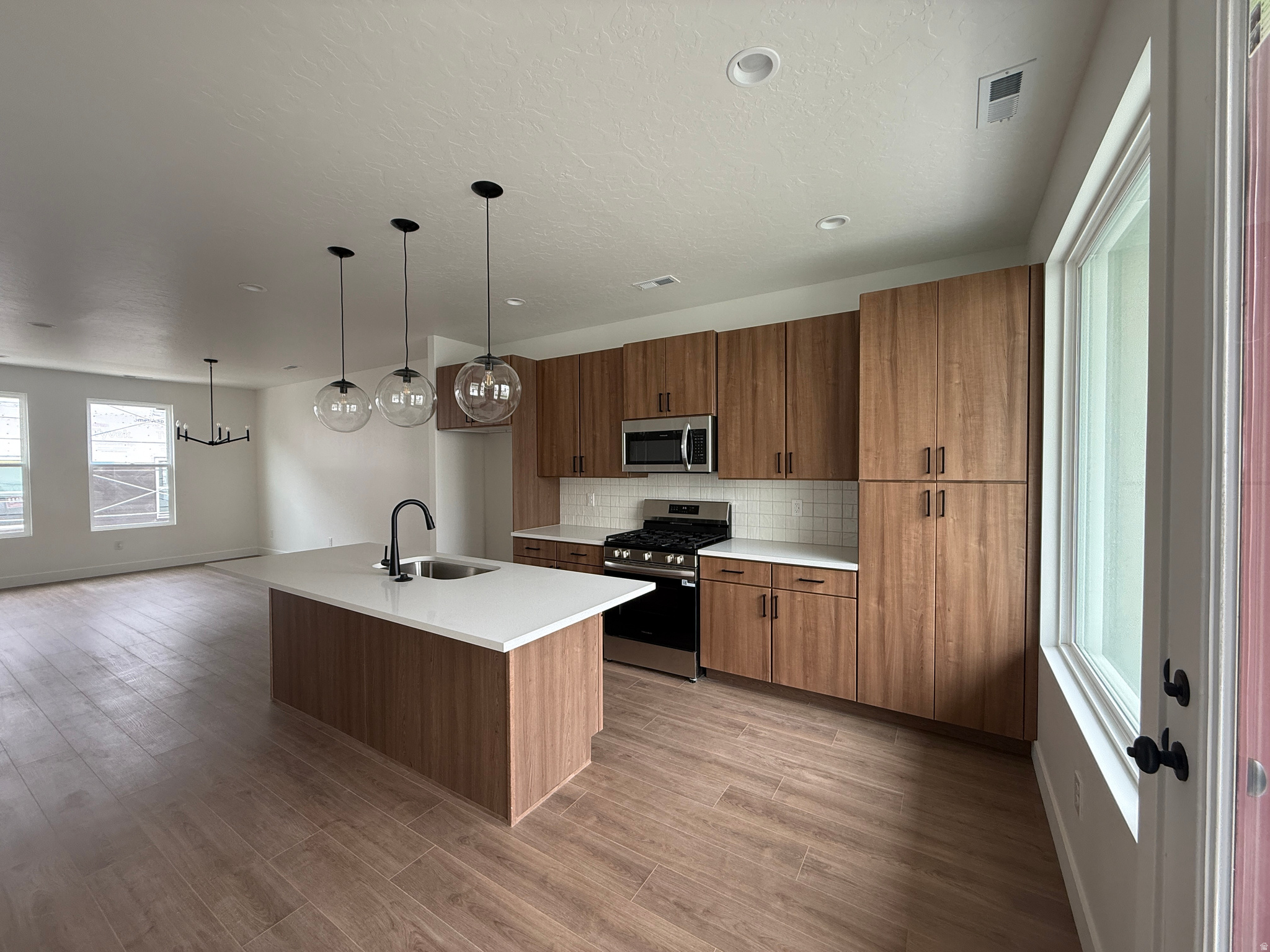 DOWNTOWN DAYBREAK - Residential