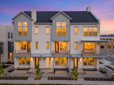 Townhouse For Sale - 11017 S Freestone Rd #119<br/> South Jordan, UT 84009