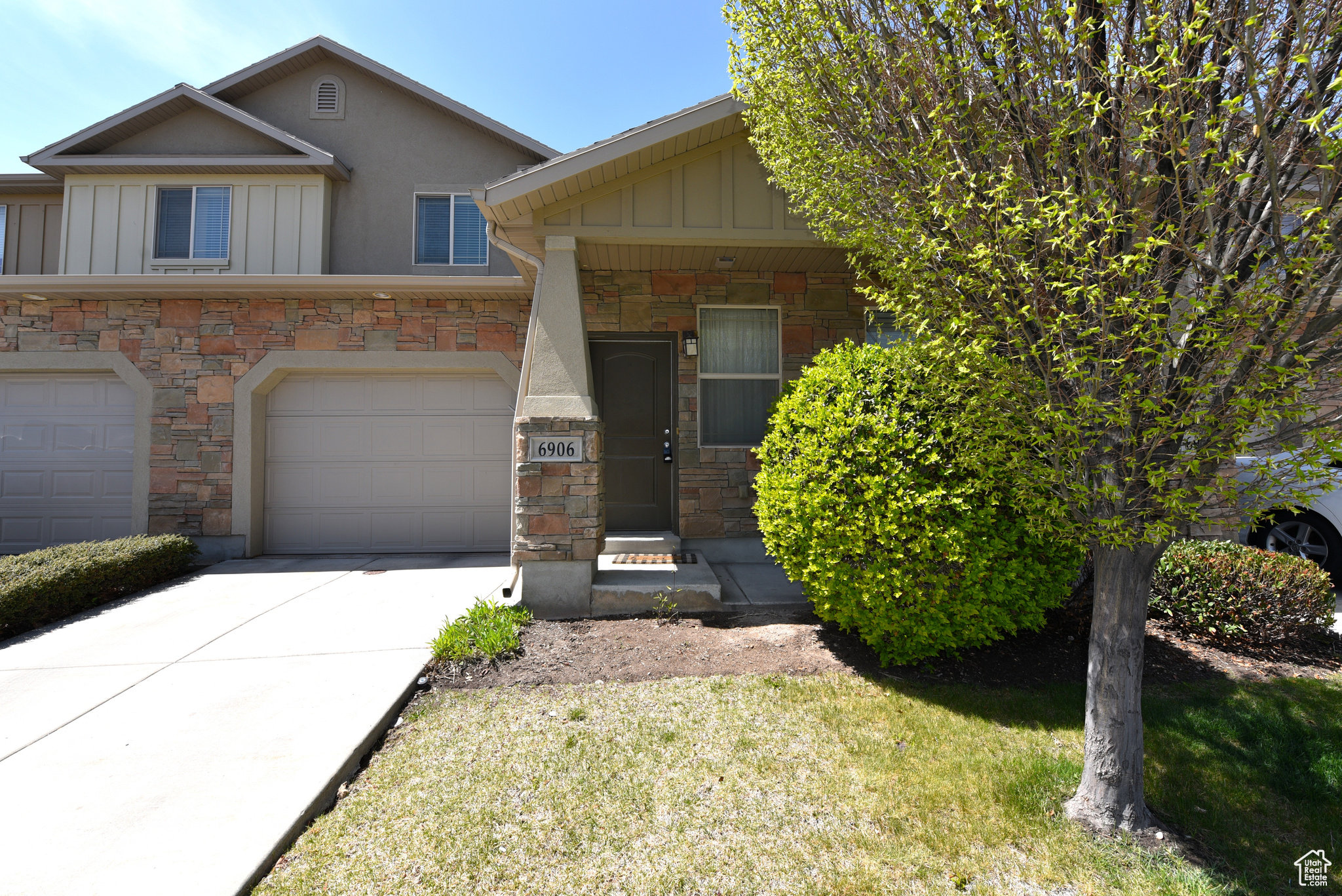 6906 S Village Haven Ln, Midvale, Utah image 1