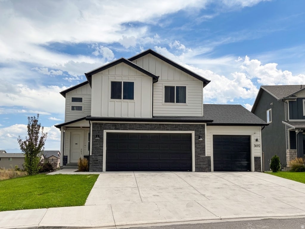Photo of 3692 E BARTON CRREK DR, Eagle Mountain, UT 84005 (MLS # 2181699)