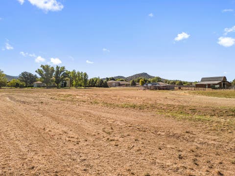 Tiny photo for 1217 N HORSEMANS PARK DR, Dammeron Valley, UT 84783 (MLS # 2180091)