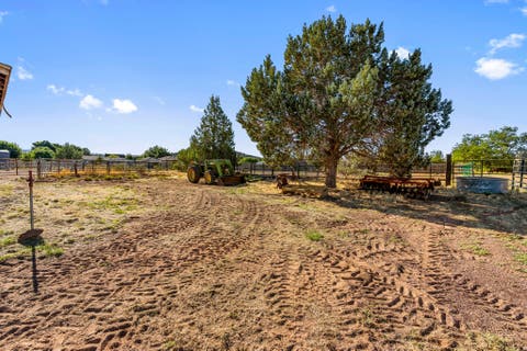 Tiny photo for 1217 N HORSEMANS PARK DR, Dammeron Valley, UT 84783 (MLS # 2180091)