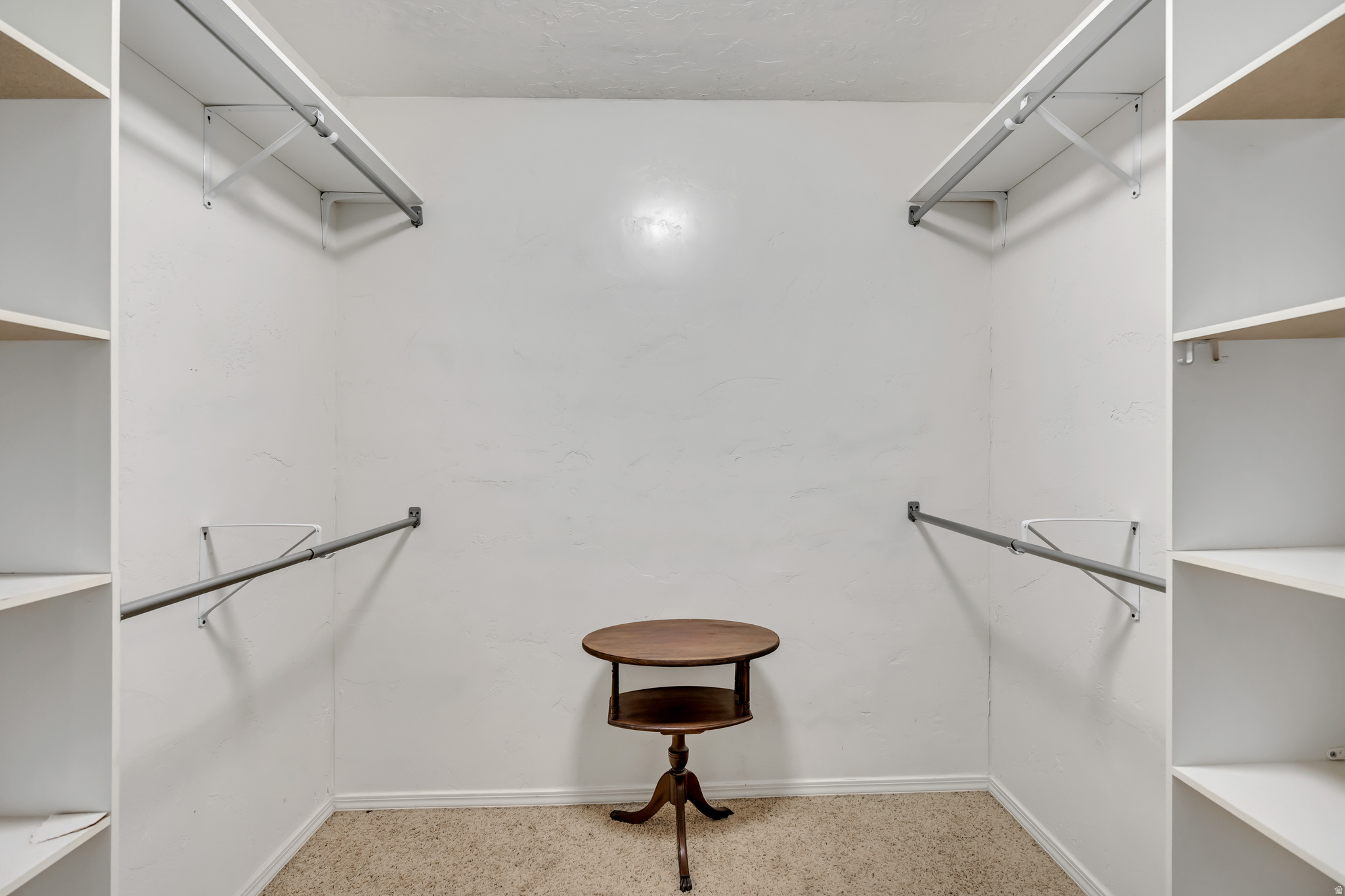 CREEKSIDE - Residential