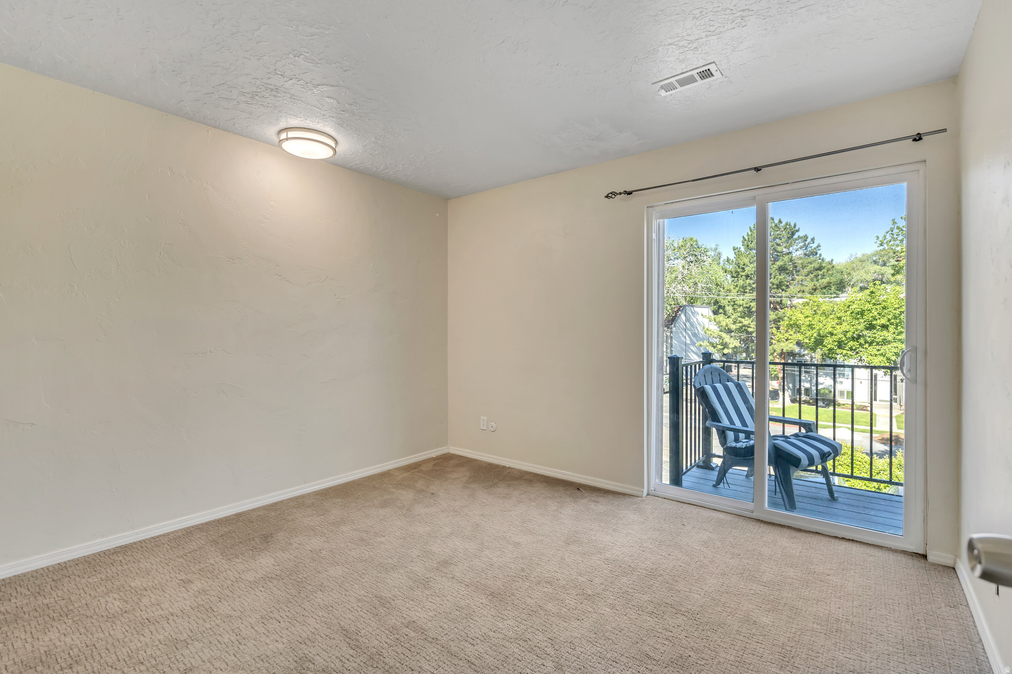 CREEKSIDE - Residential