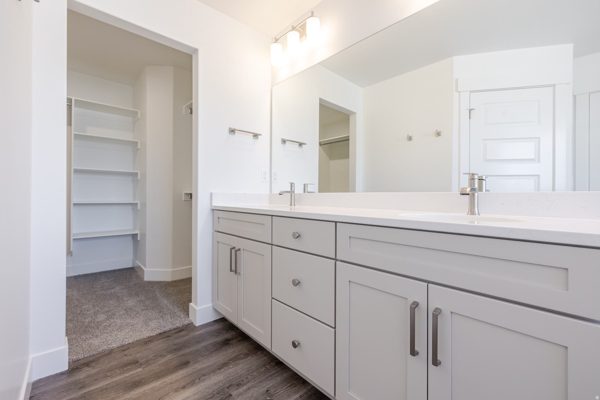 MOUNTAIN RIDGE - Residential