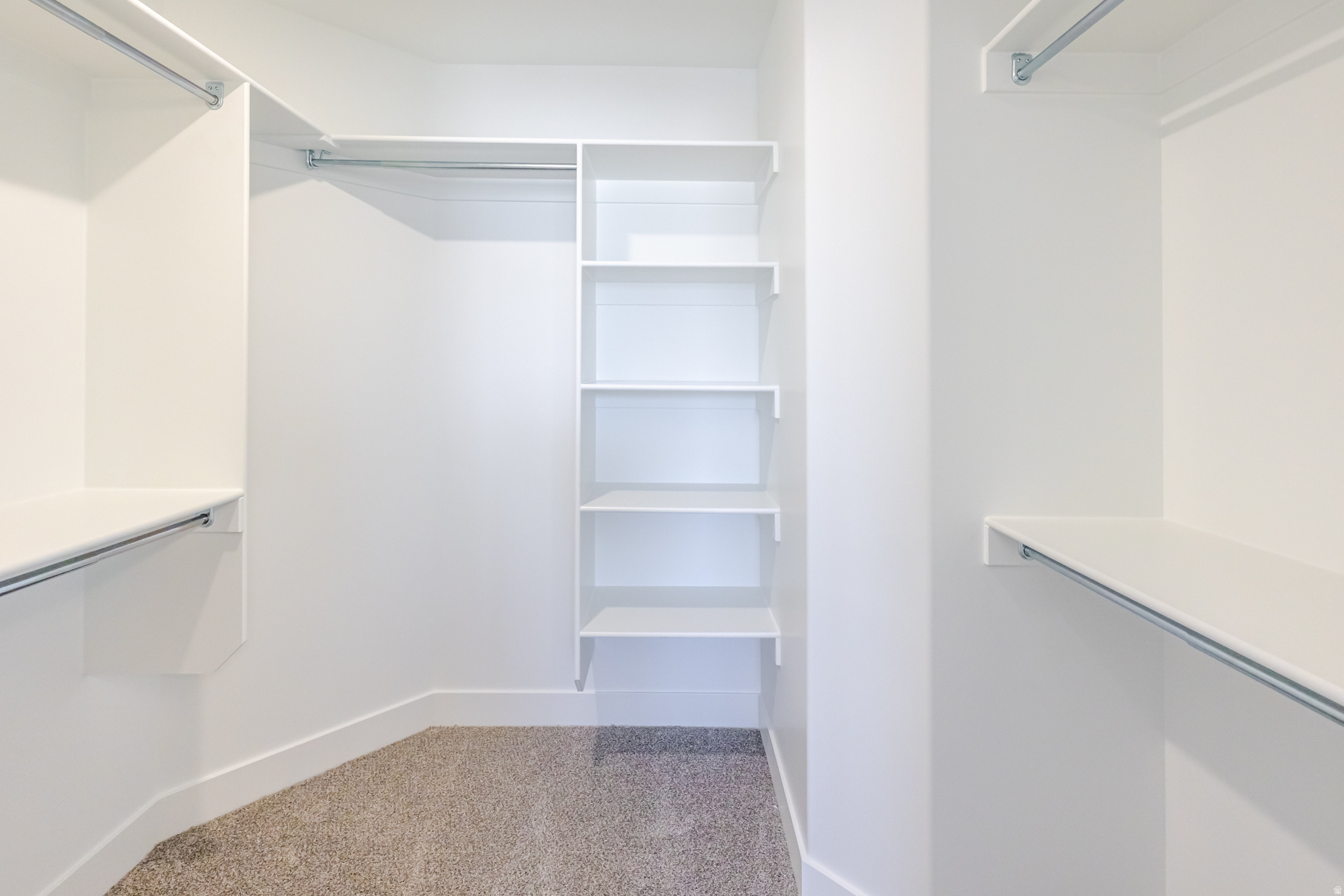 MOUNTAIN RIDGE - Residential