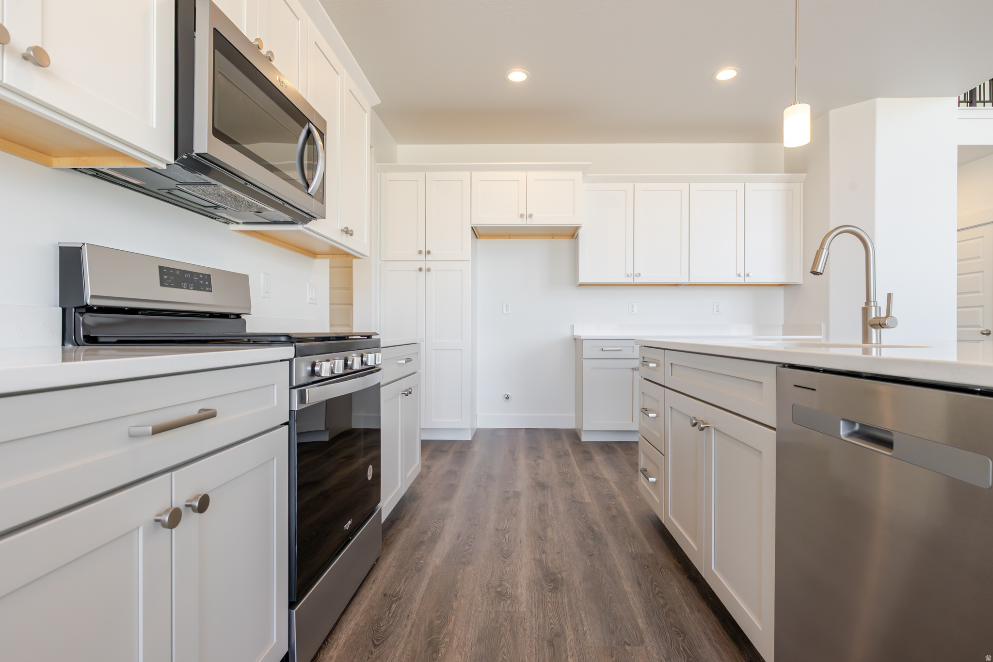 MOUNTAIN RIDGE - Residential