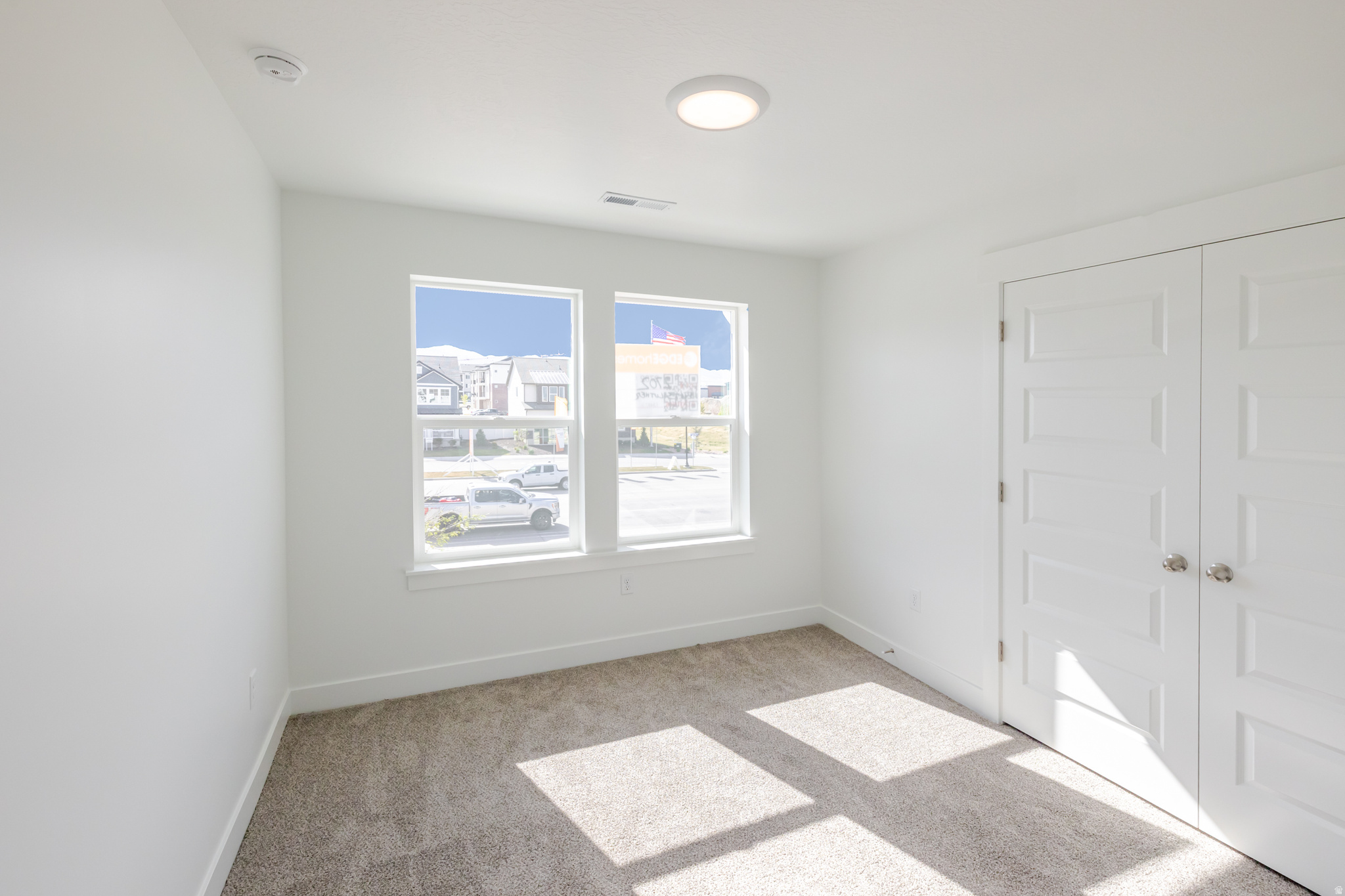 MOUNTAIN RIDGE - Residential