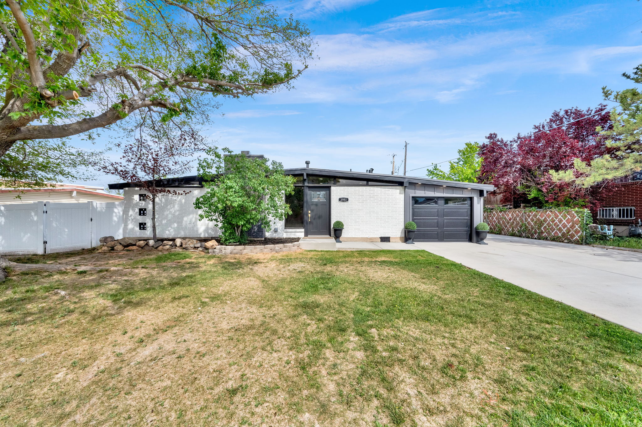 ROLLING MEADOWS - Residential