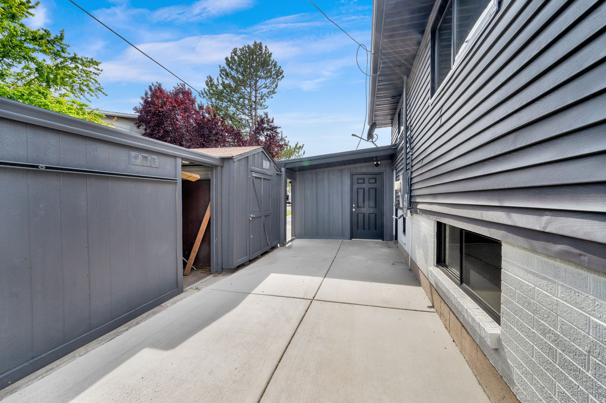 ROLLING MEADOWS - Residential