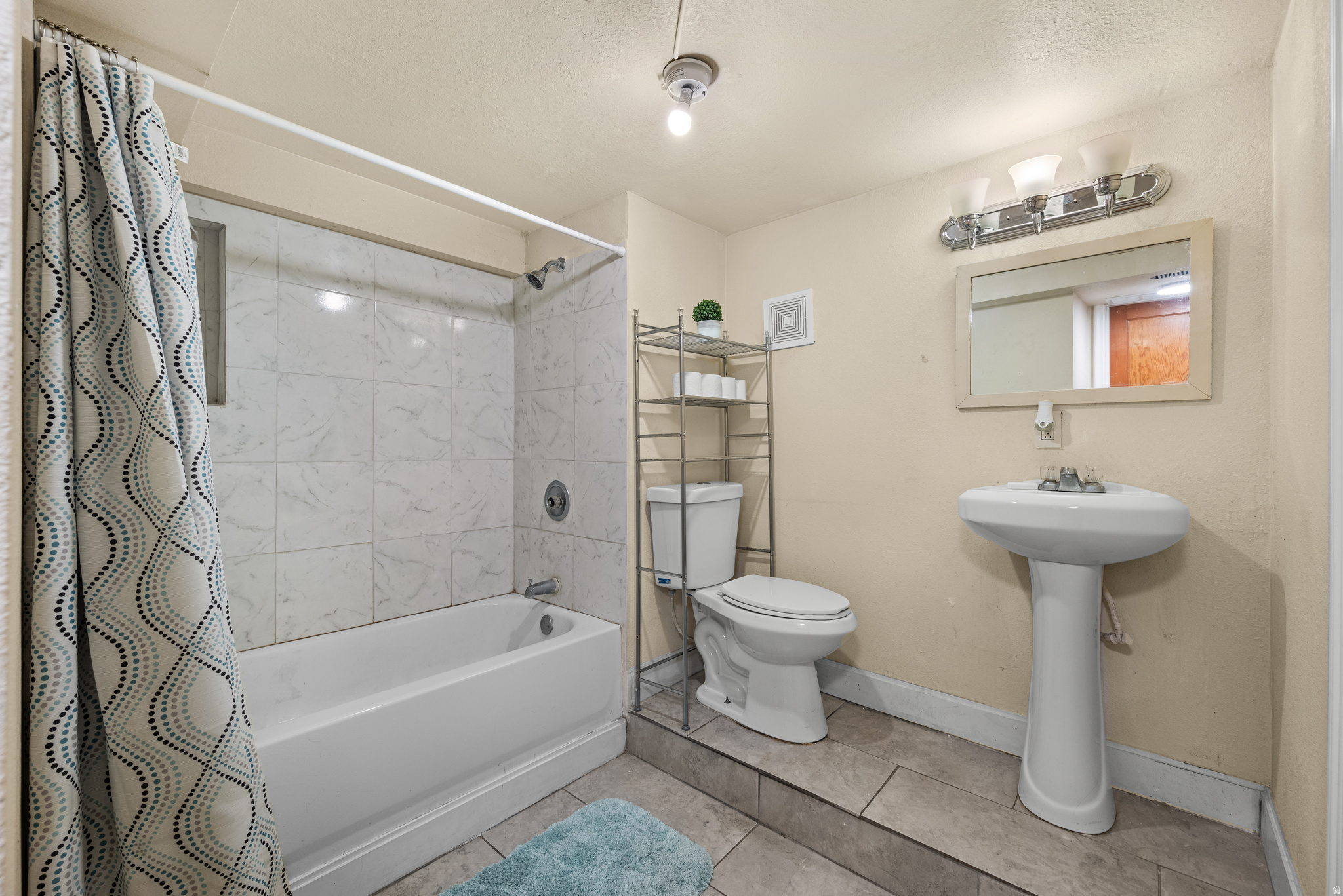 BROOKSIDE - Residential