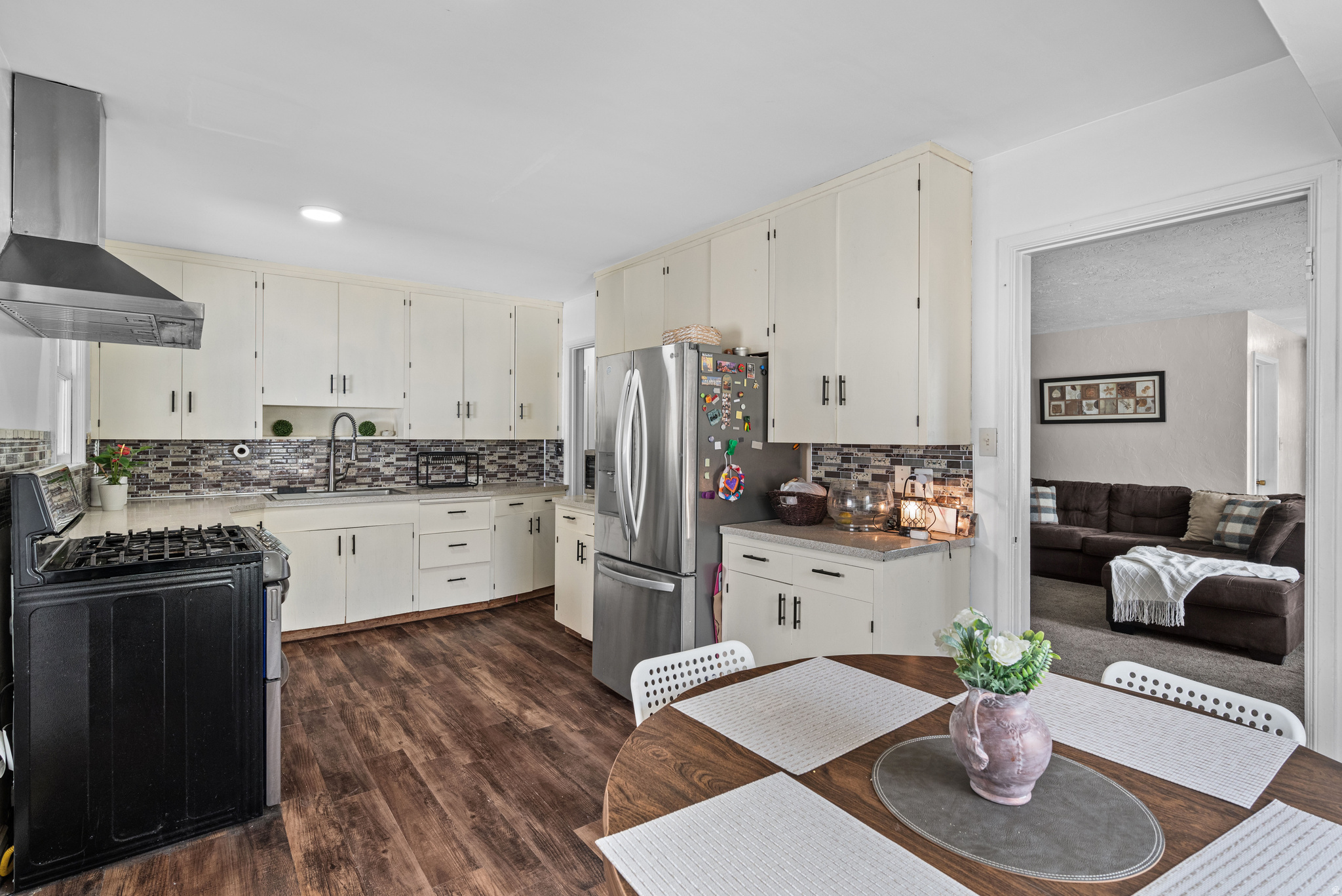 BROOKSIDE - Residential
