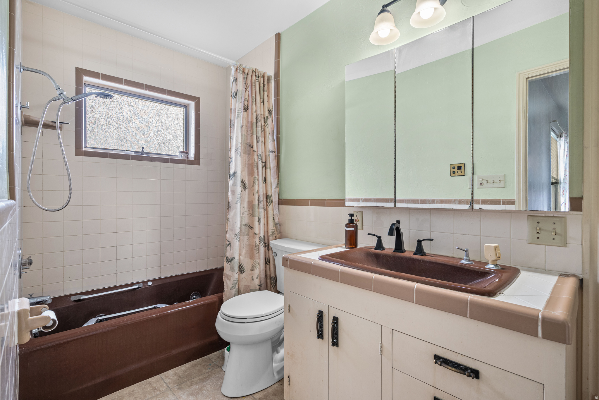 BROOKSIDE - Residential