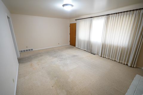 Tiny photo for 415 JACKSON AVE, Ogden, UT 84414 (MLS # 2136413)