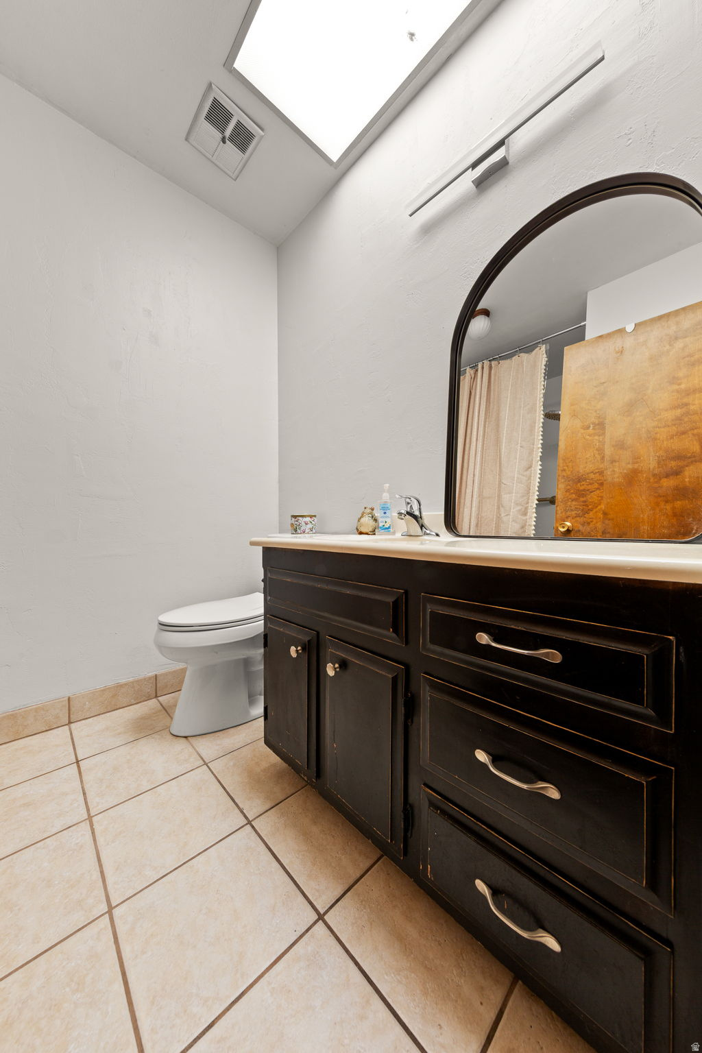 SUNRISE VILLAGE TH A - Residential