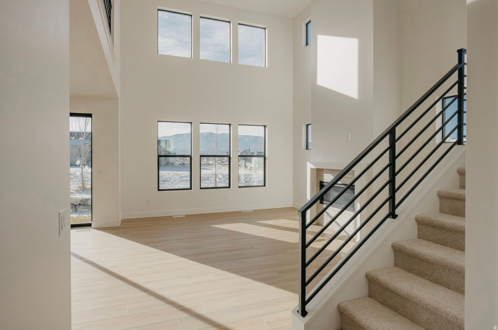 THE CROSSING - Residential