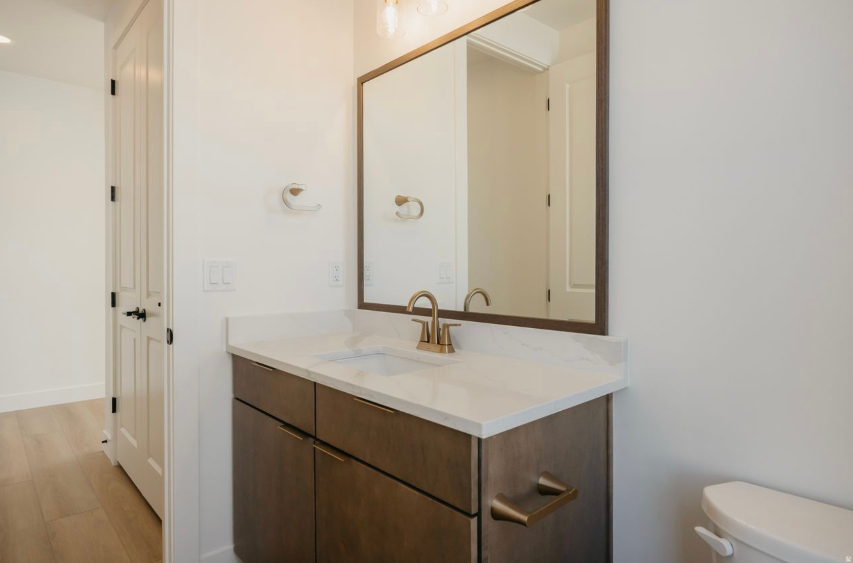 THE CROSSING - Residential