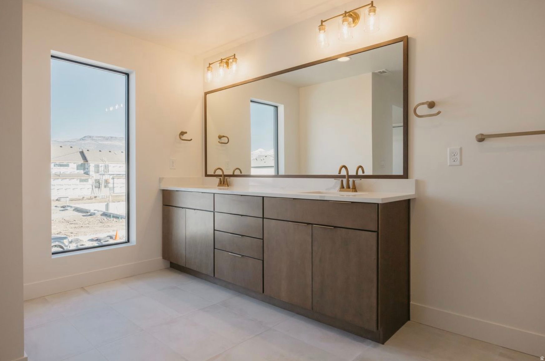 THE CROSSING - Residential