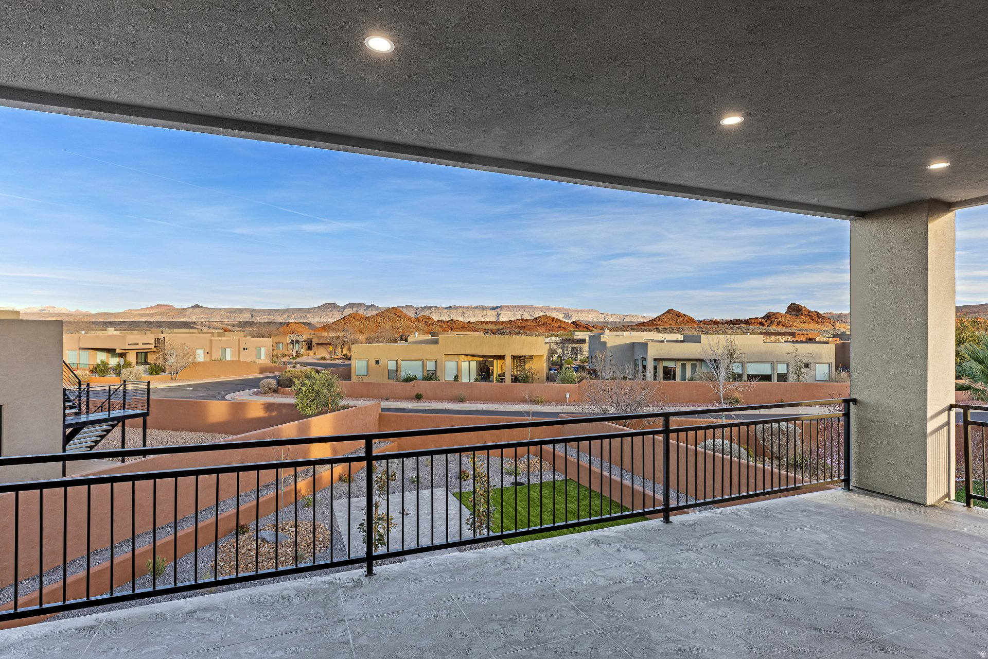 DUNES AT SAND HOLLOW - Residential