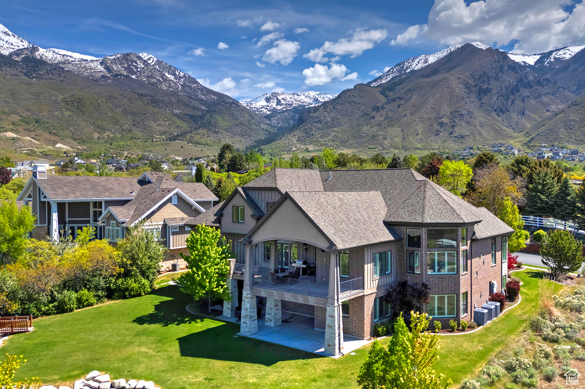 HERITAGE HILLS - Residential