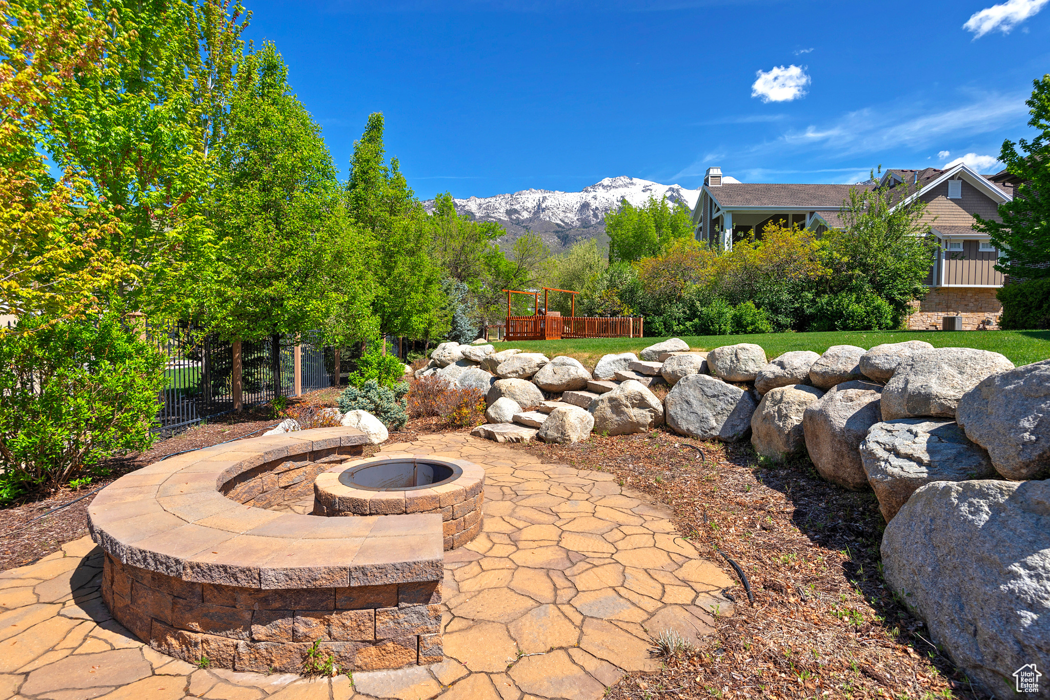 HERITAGE HILLS - Residential