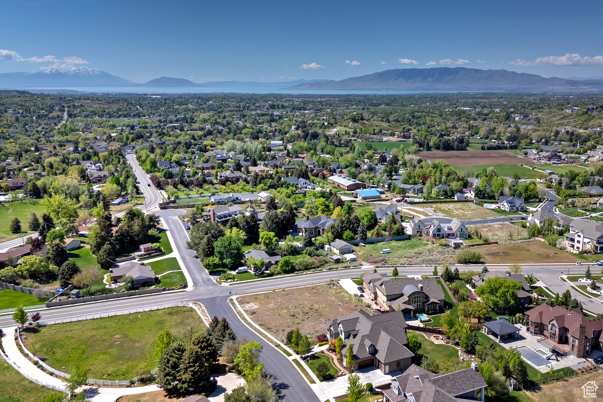 HERITAGE HILLS - Residential