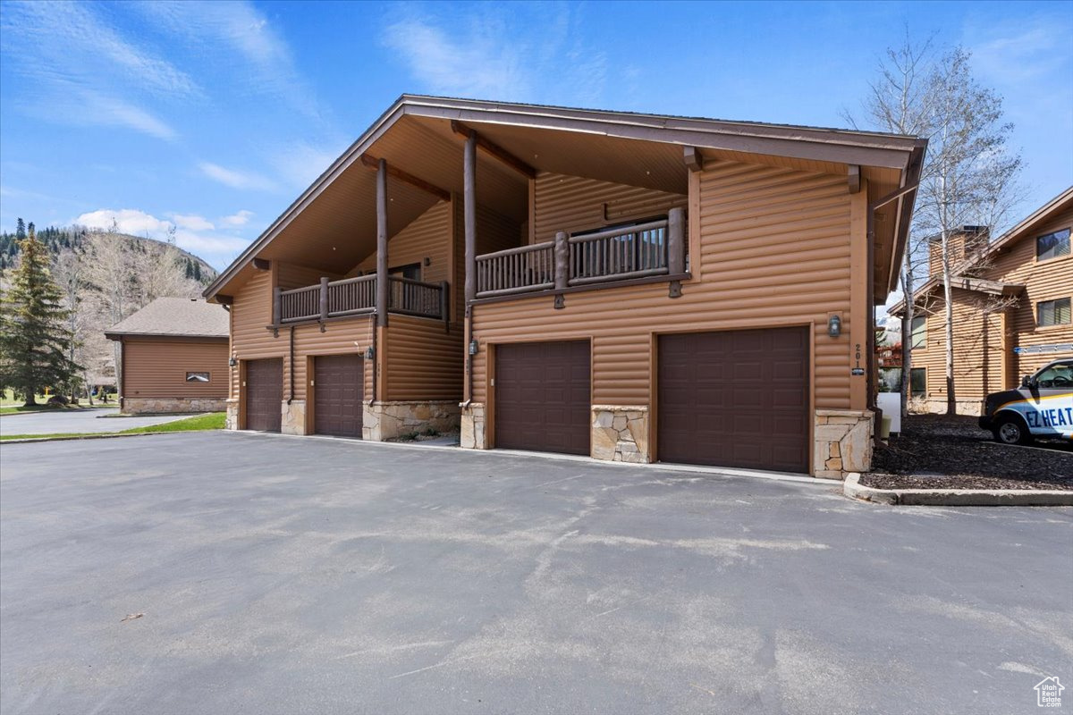 GLENFIDDICH CONDOMINIUMS - Residential